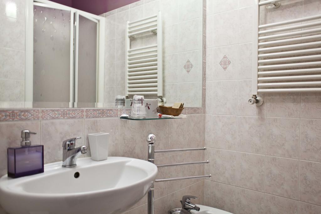 Happy Stay Guesthouse Roma Phòng bức ảnh